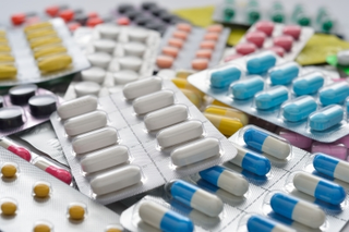 Illustration for article titled Added Benefits Of Obtaining Your Prescription Medications Over The Internet